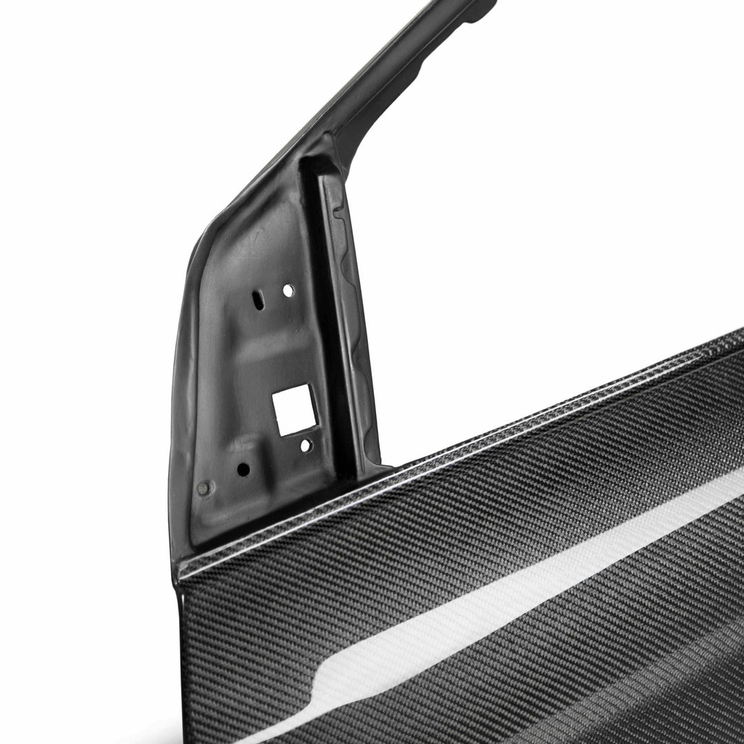 Seibon Carbon fiber front doors for 2016-2018 Ford Focus RS - image 4