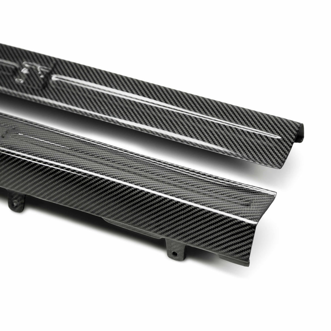 Seibon Carbon fiber door sills for 2009-2024 Nissan GT-R - image 5