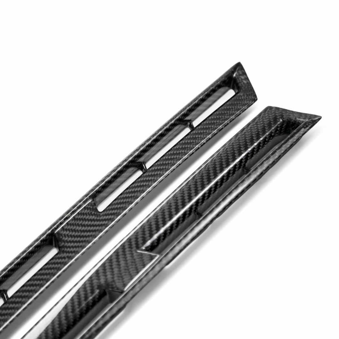 Seibon Carbon fiber front fender ducts for 2009-2024 Nissan GT-R - image 3