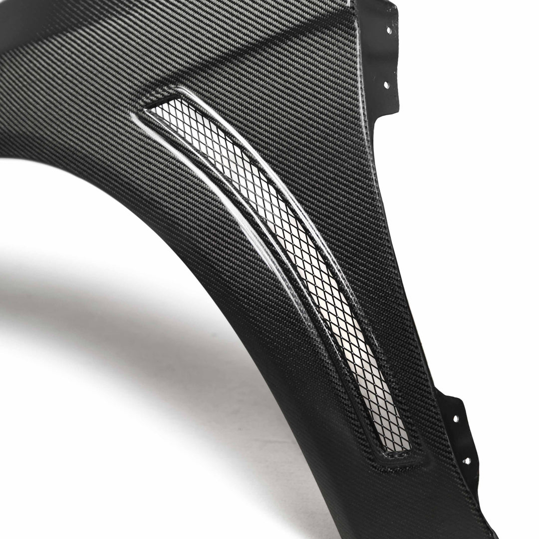 Seibon Carbon fiber fenders for 2008 -2015 Mitsubishi Lancer EVO X (10mm Wider) - image 5