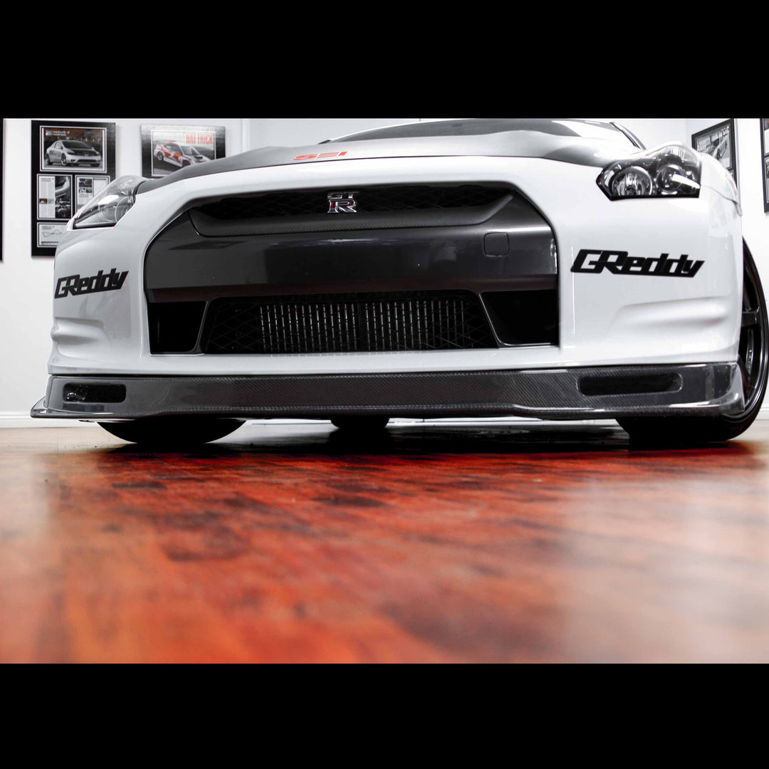 Seibon VS-Style Carbon Fiber Front Lip for 2009-2011 Nissan GT-R - image 6