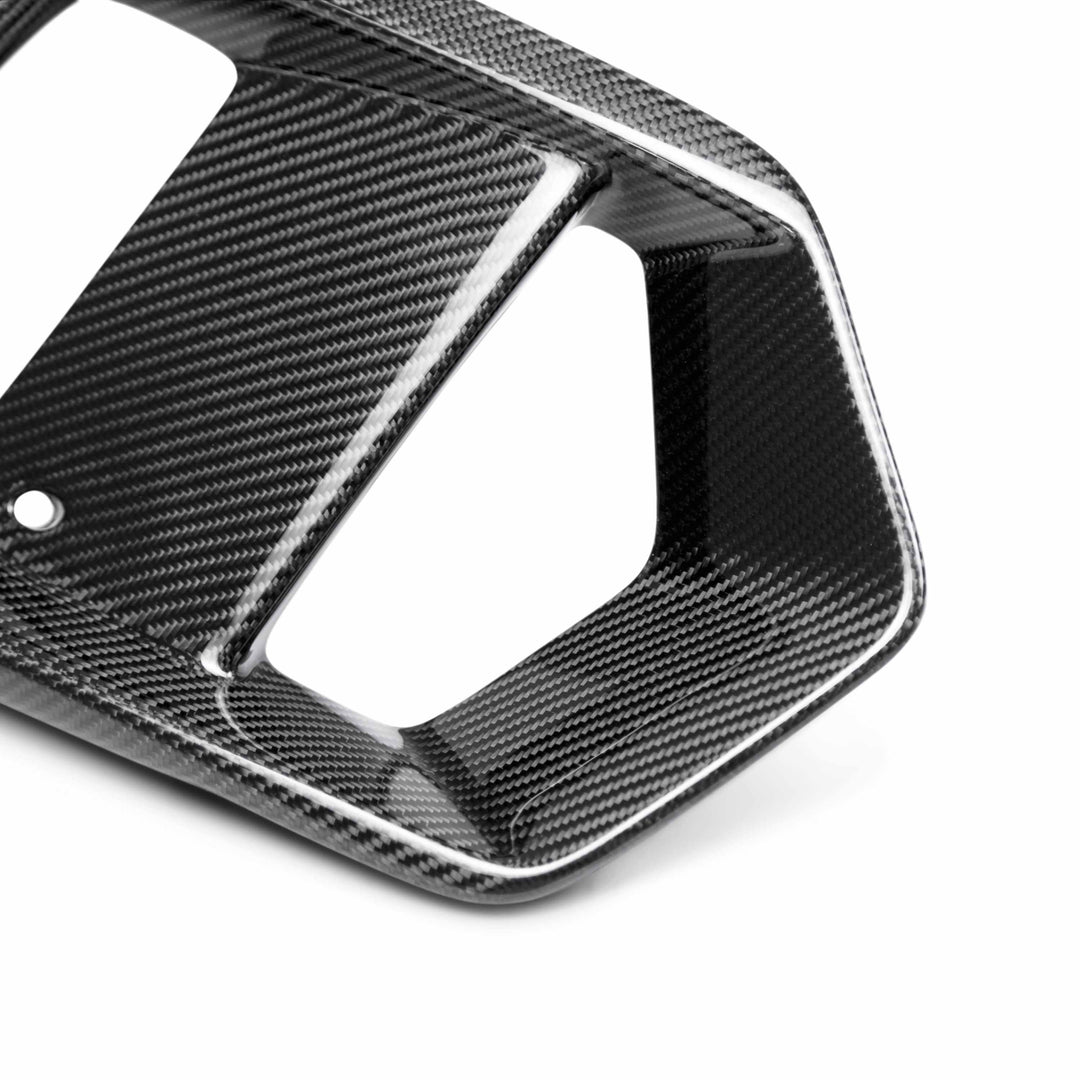 Seibon Carbon fiber fog light surround for 2016-2018 Ford Focus RS - image 3