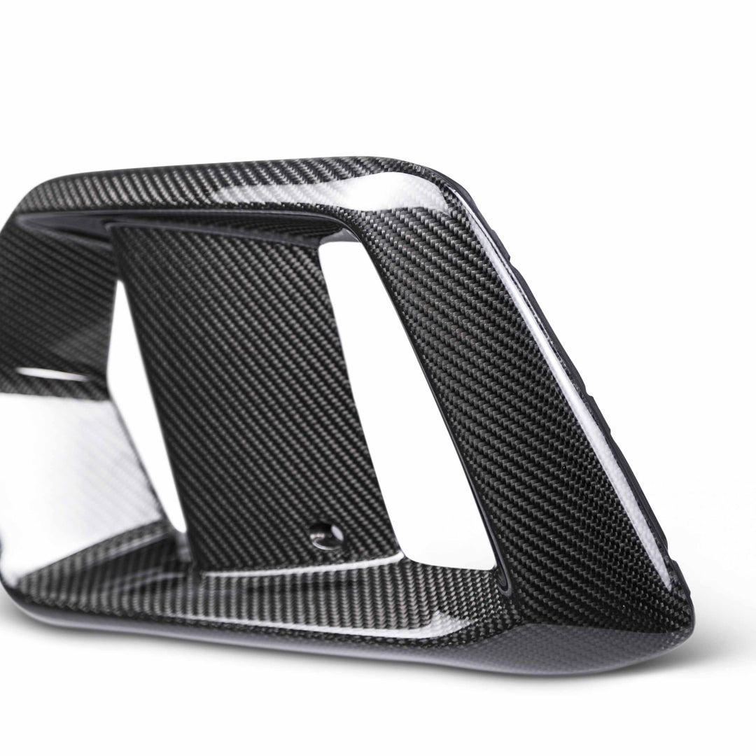 Seibon Carbon fiber fog light surround for 2016-2018 Ford Focus RS - image 4
