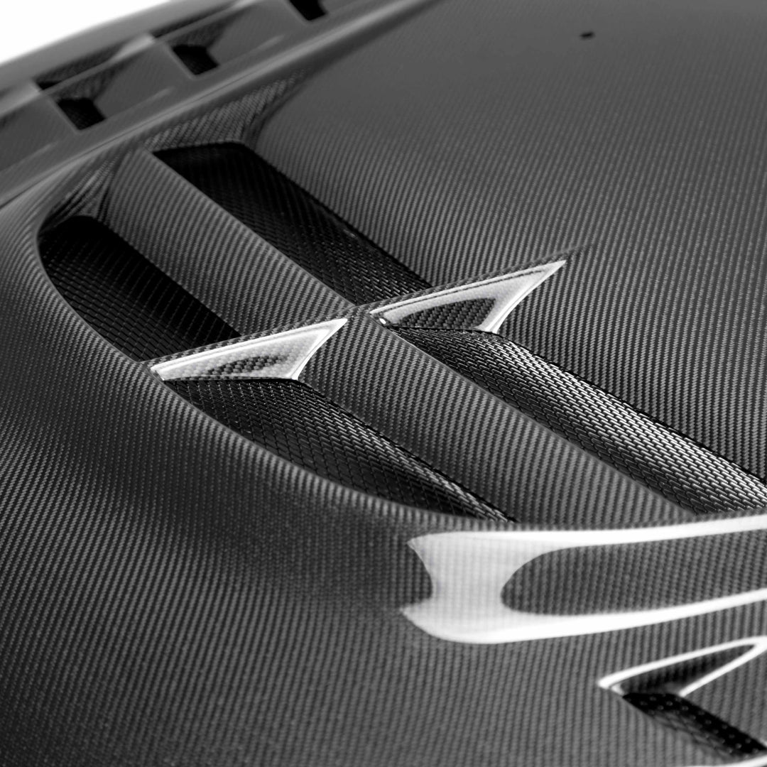 Seibon CWII-Style Carbon Fiber hood for 2003-2006 Mitsubishi Lancer EVO - image 4