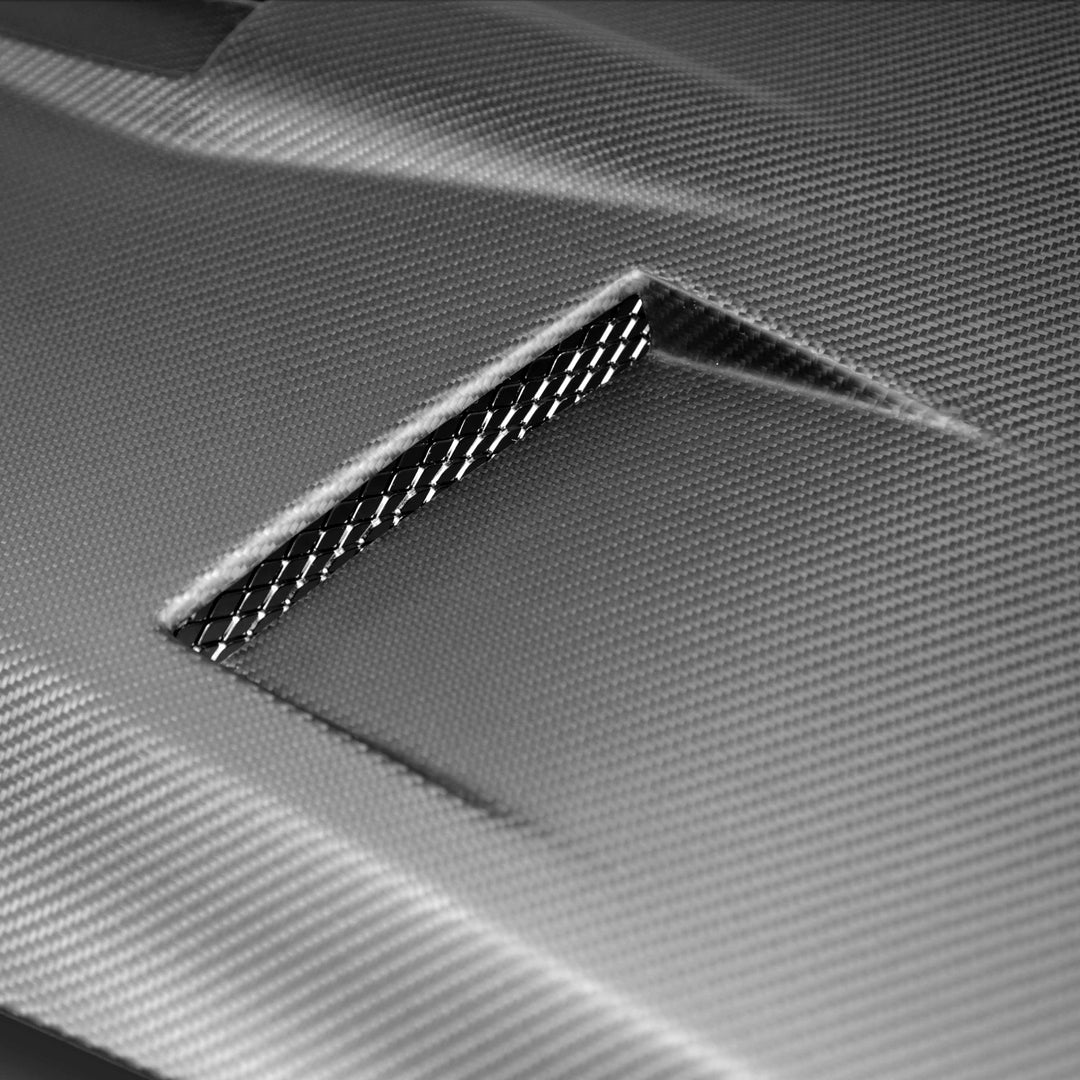 Seibon GTII-style Dry Carbon Fiber hood for 2009-2016 Nissan GT-R - Matte - image 5