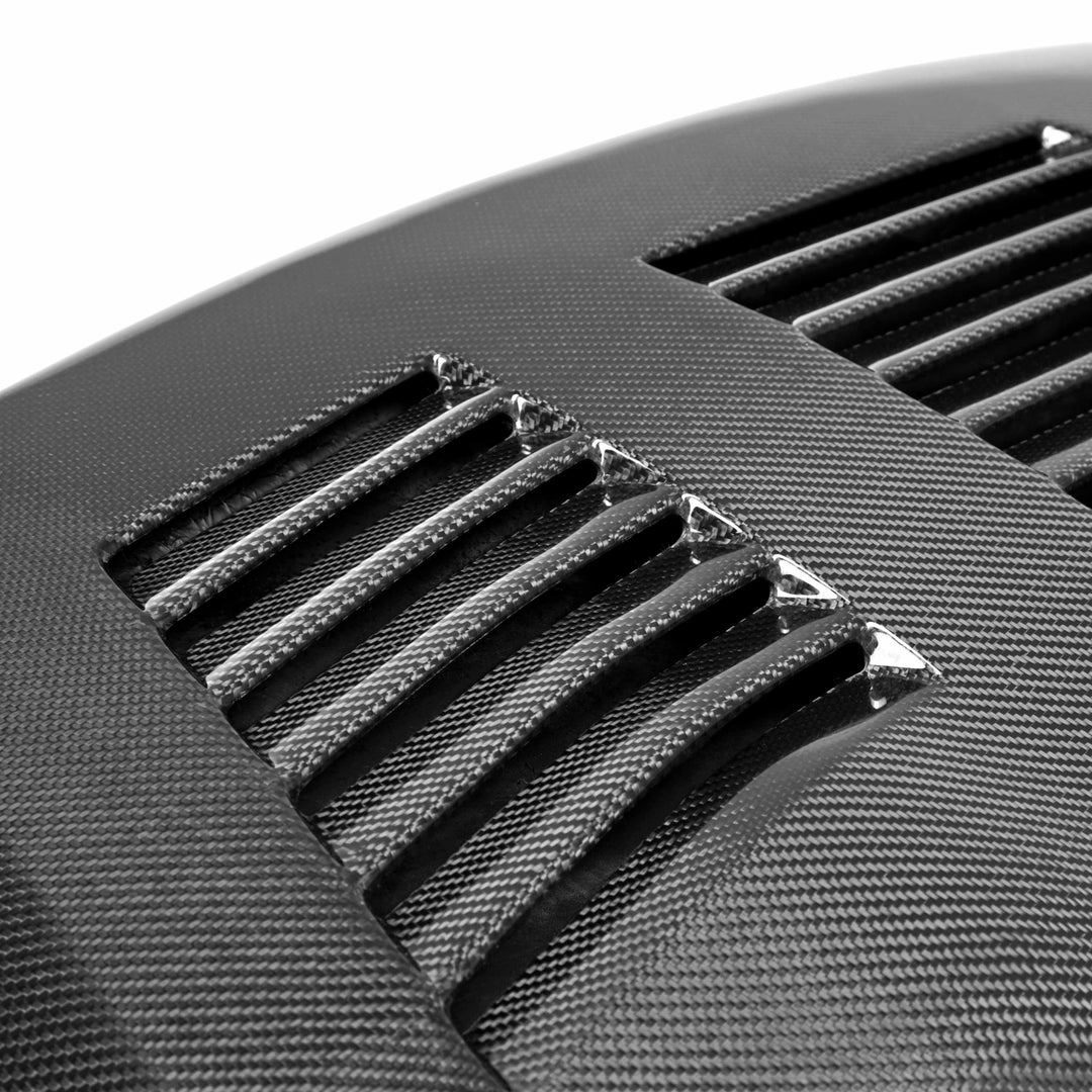 Seibon GTII-Style Carbon Fiber hood for 2009-2016 Nissan GT-R - image 7