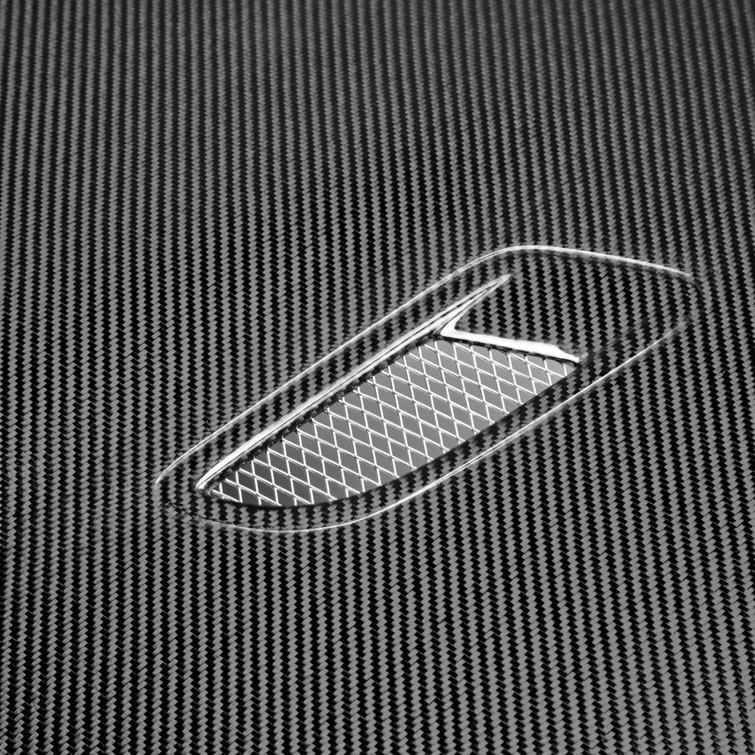 Seibon BM-Style Carbon Fiber Hood for 2012-2020 BMW F30 3 Series / F32 4 Series - image 3