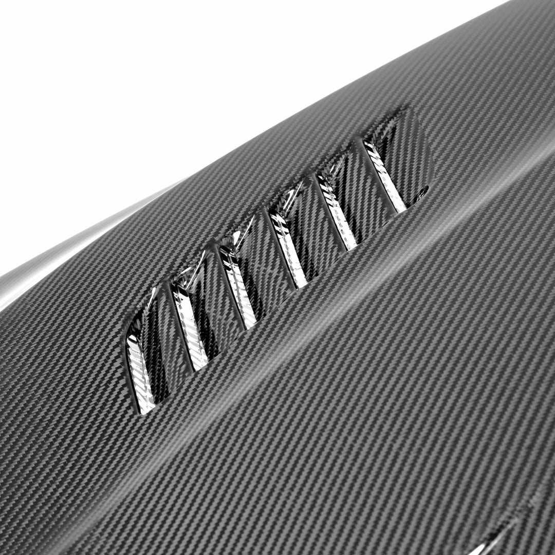 Seibon VR-Style Carbon Fiber Hood for 2012-2020 BMW F30 3 Series / F32 4 Series - image 4
