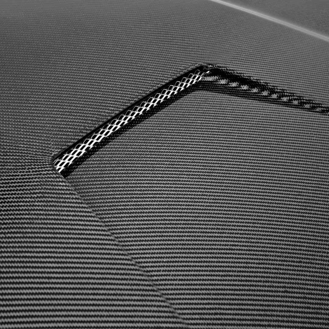 Seibon VR-Style Carbon Fiber Hood for 2012-2020 BMW F30 3 Series / F32 4 Series - image 5