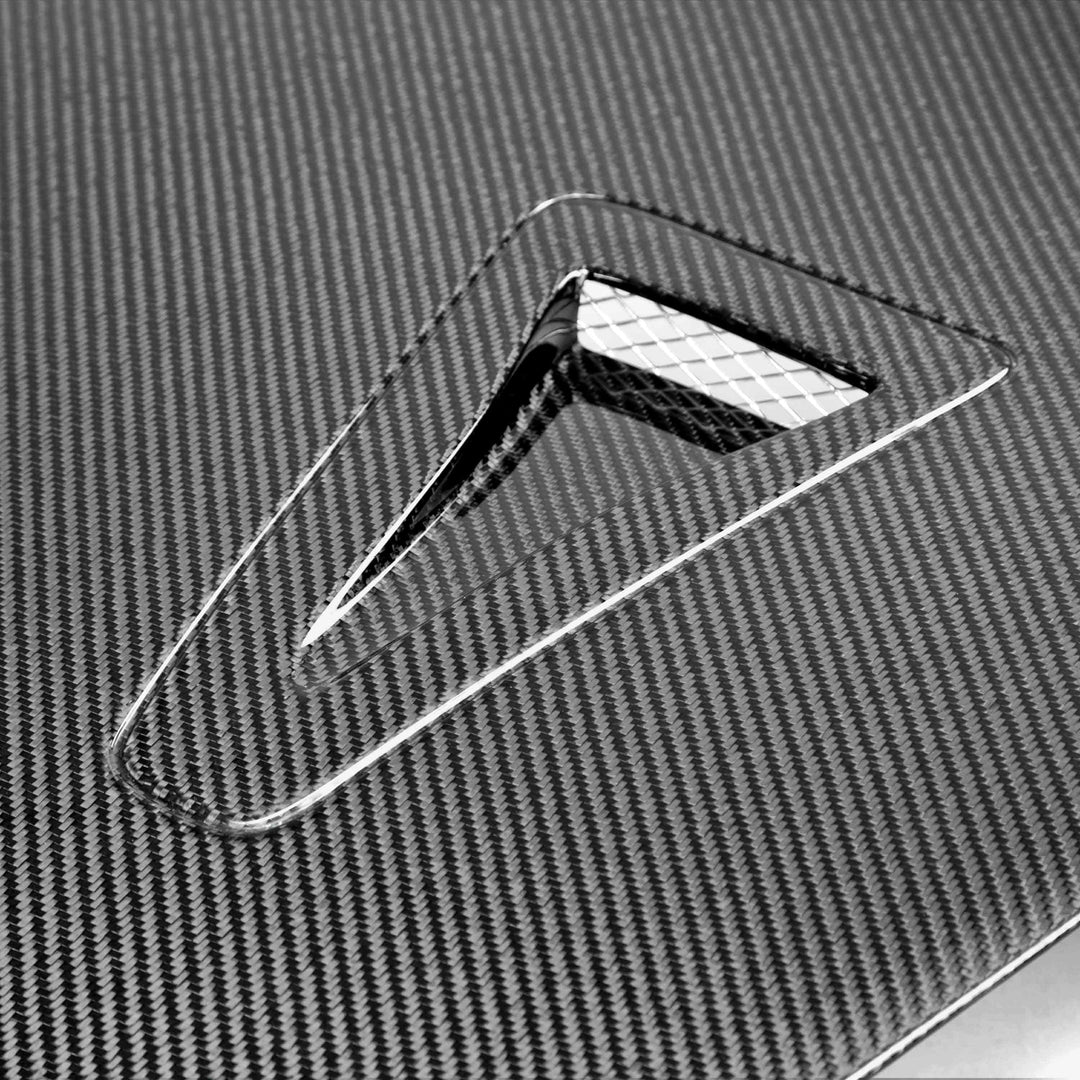 Seibon GTR-Style Carbon Fiber hood for 2011-2017 Nissan Juke - image 3
