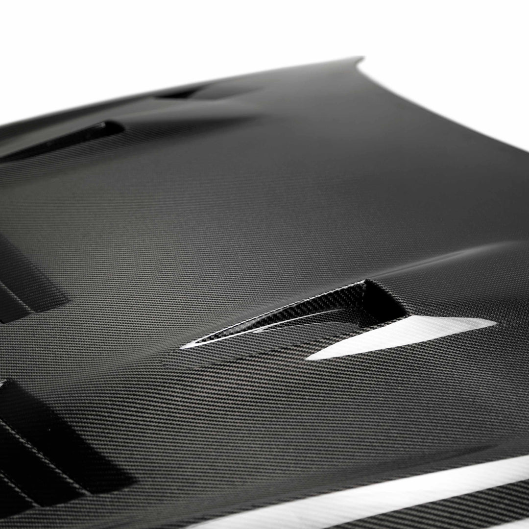 Seibon GTII-Style Carbon Fiber hood for 2017-2024 Nissan GT-R - image 3
