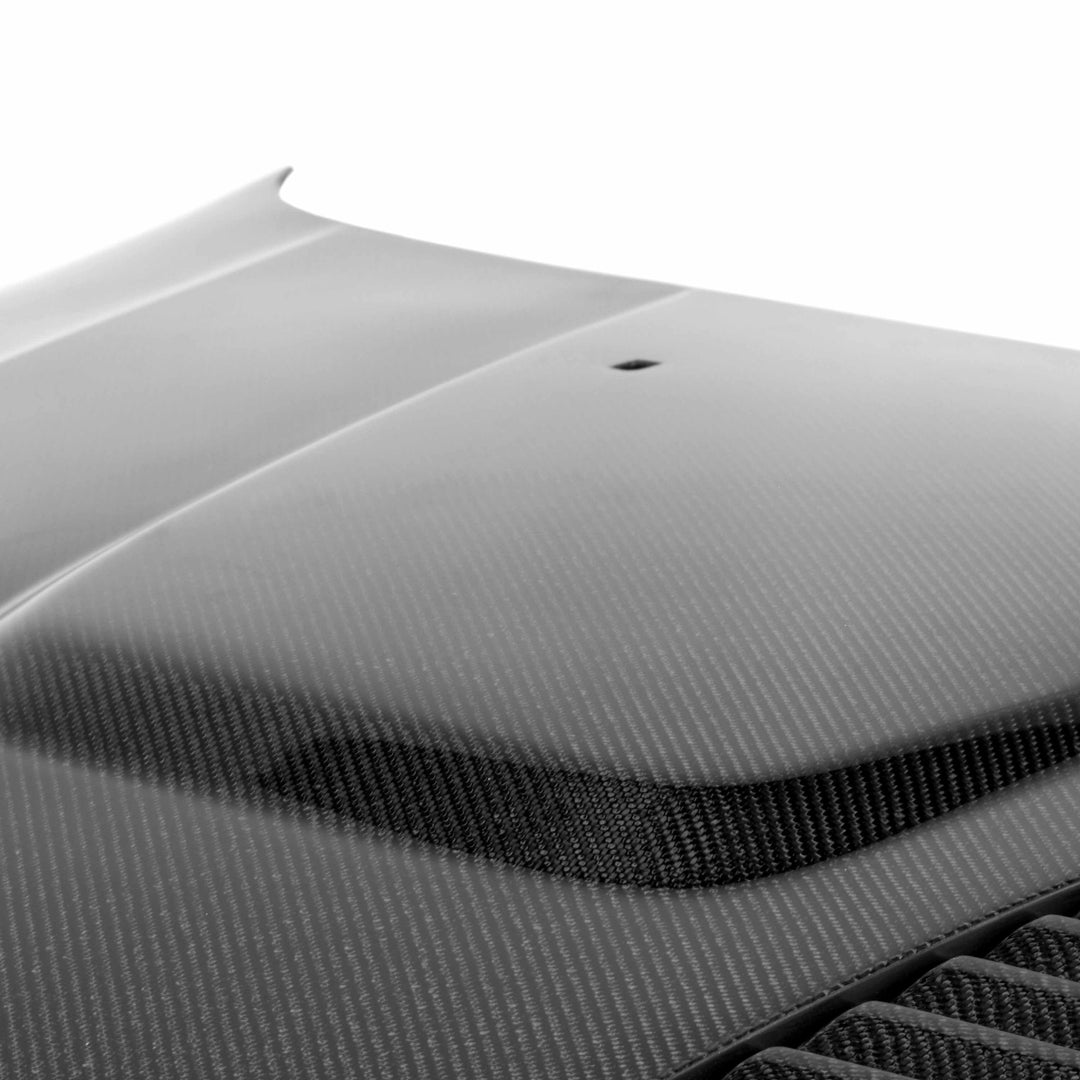 Seibon GTR-Style Carbon Fiber hood for 1997-2003 BMW E39 - image 4