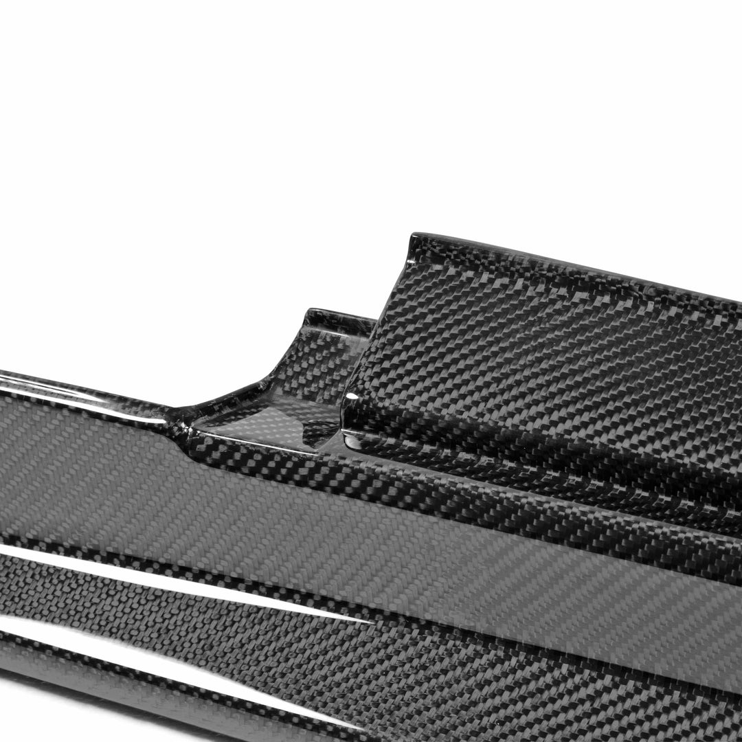Seibon VS-Style Carbon Fiber side skirts for 2009-2016 Nissan GT-R - image 6