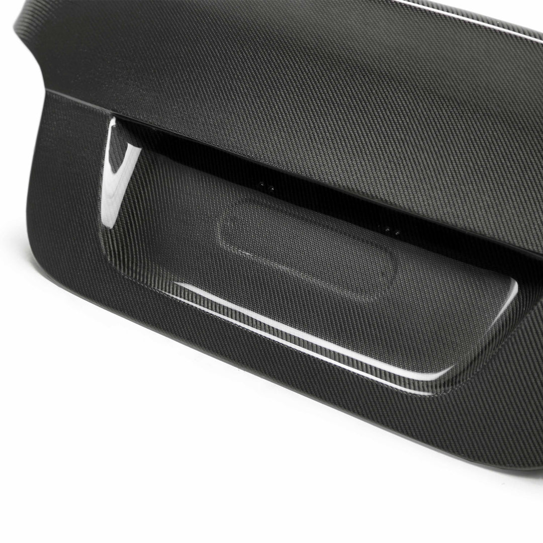 Seibon CSL-Style Carbon Fiber trunk lid for 2004-2010 BMW E60 (U.S. Plates) - image 3