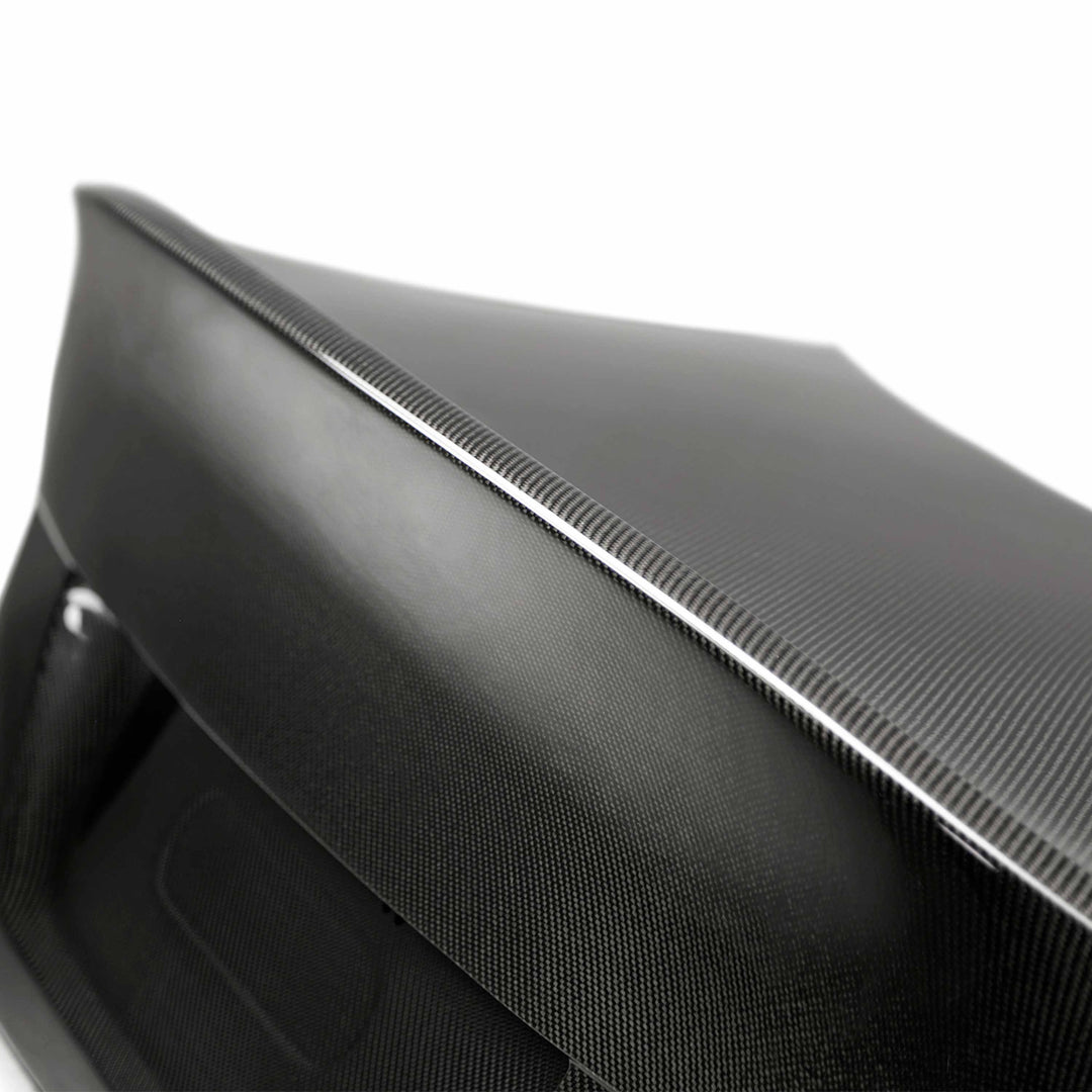 Seibon CSL-Style Carbon Fiber trunk lid for 2004-2010 BMW E60 (U.S. Plates) - image 4