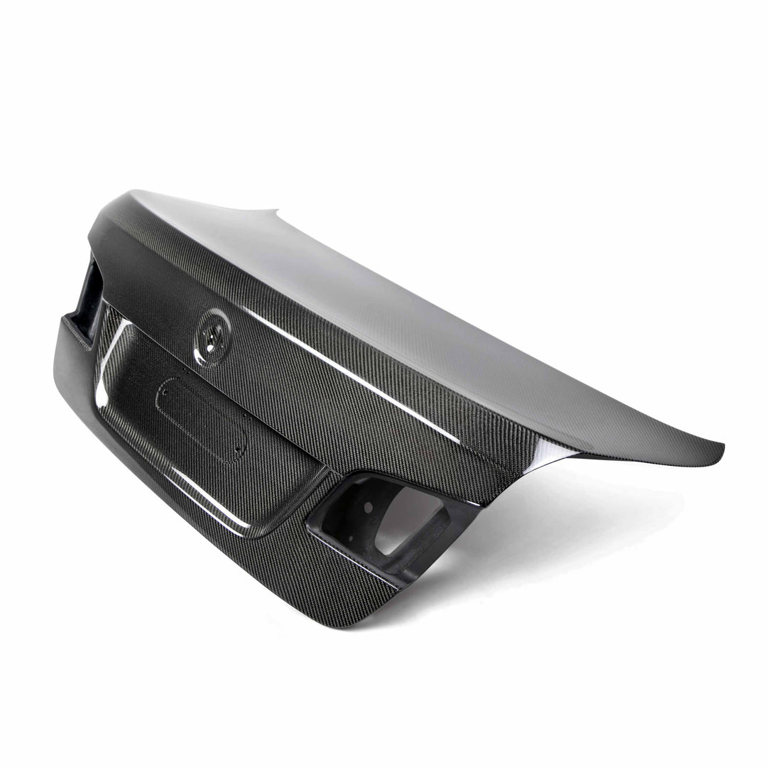 Seibon OEM-Style Carbon Fiber trunk lid for 2011-2016 5-series and 2013-2016 M5 - image 1